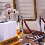 33FE3419-F0EA-4811-A42F-85CDBB2D8D31