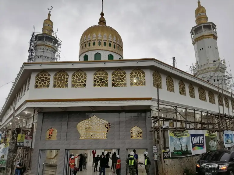 4 new barangay complexes, 2 restored mosques inaugurated in Marawi City