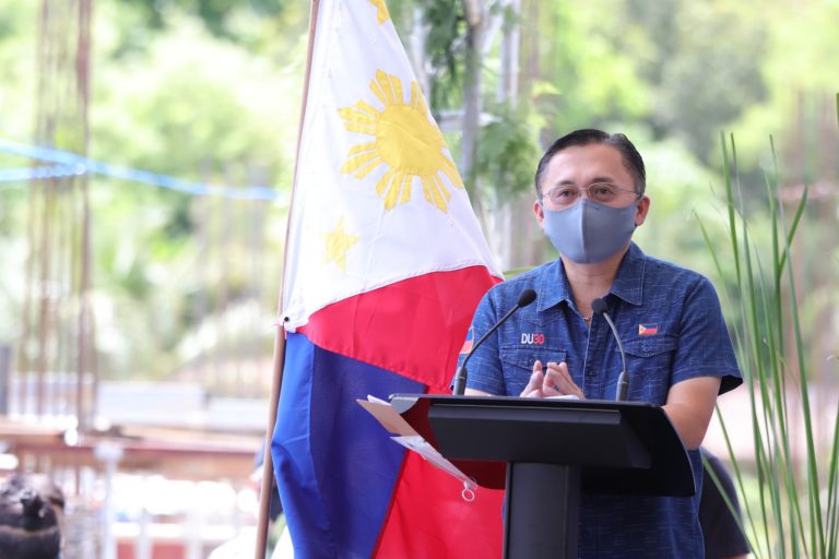 Go backs PRRD call to deploy AFP, PNP medical corps to hospitals
