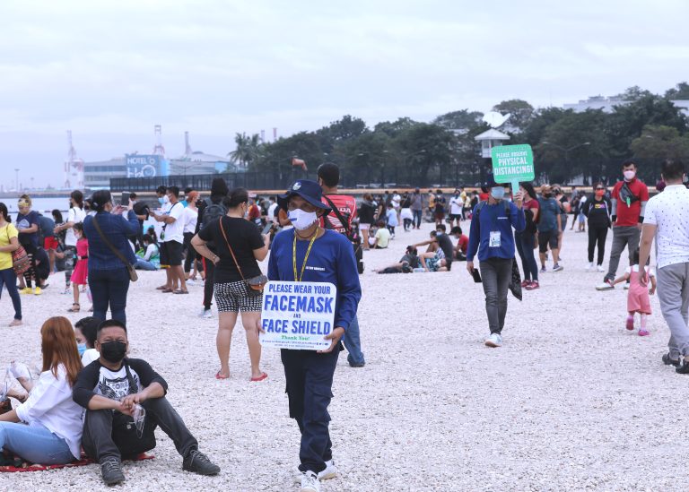 DENR not closing Dolomite Beach to public