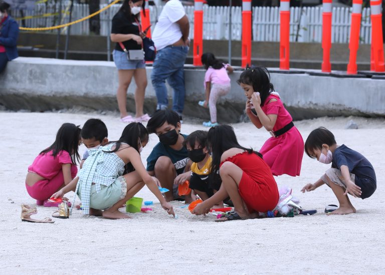 DENR: Kids aged 11 years old and below not allowed in dolomite beach