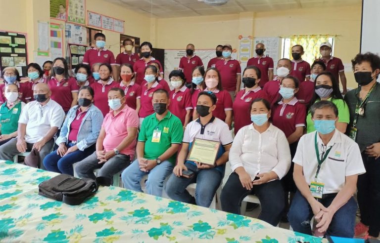 26 Bohol ARBs graduate on rice block farming