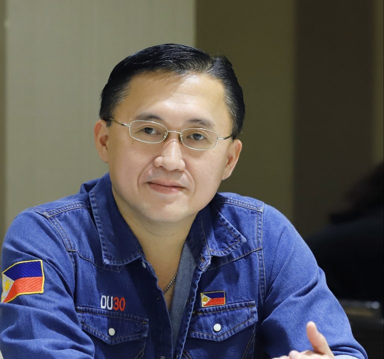 Bong Go, gov’t agencies send aid to recovering typhoon victims in Tiwi