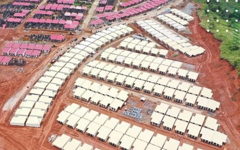 Duterte assures transparency in Marawi rehab funds