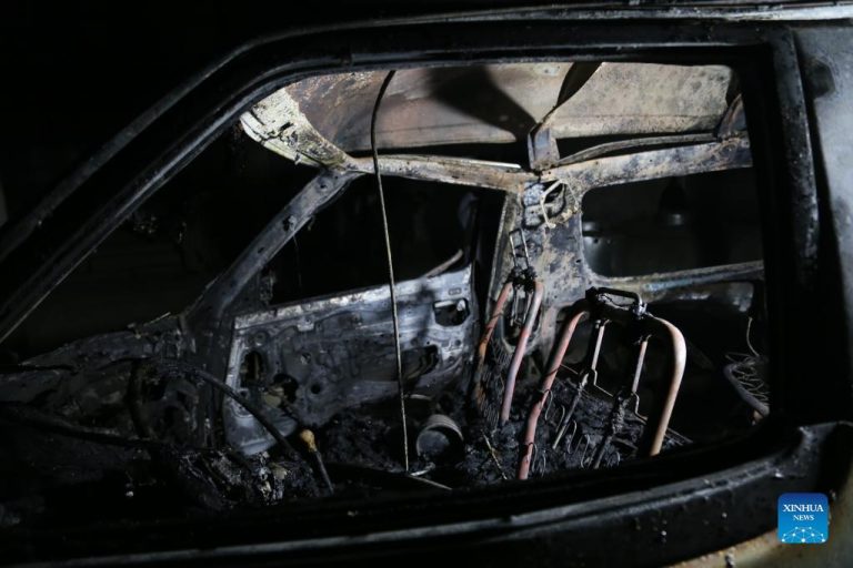 1 killed, 4 wounded as explosion hits bus in Kabul