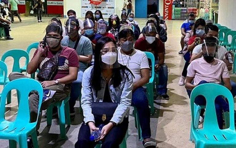 CDO advises minors to avoid, shorten time in malls