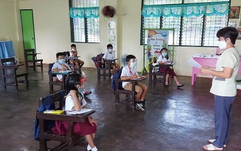 Over 1K schools in Region 6 set for limited F2F classes