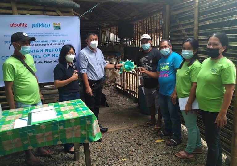 Pilmico Foods and Aboitiz Foundation partner with DAR, provide poultry products and equipment to 4 farmers’ organizations in Capiz