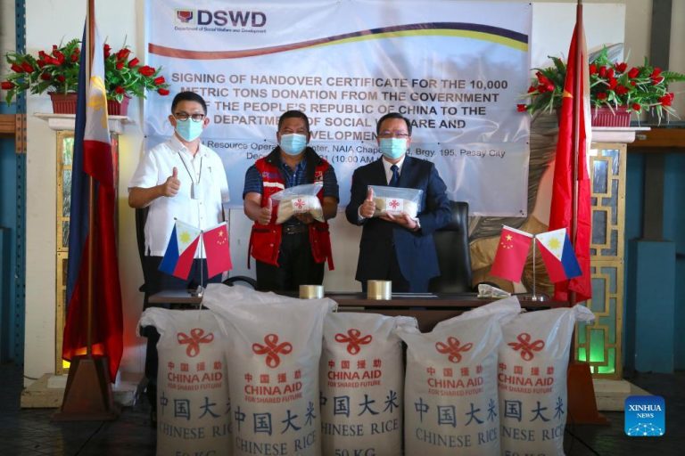 China offers more assistance to Philippine typhoon victims