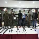 Labing dalawang (12) miyembro ng Bangsamoro Islamic Freedom Fighters (BIFF) sa ilalim ng Bungos Faction ang nag balik-loob sa 1st Mechanized Infantry(Lakan) Battalion, Armor (Pambato) Division, Philippine Army sa pamamagitan ng lokal na pamahalaan ng Datu Salibo, Maguindanao. (Photo from Armor Pambato Division Facebook page)