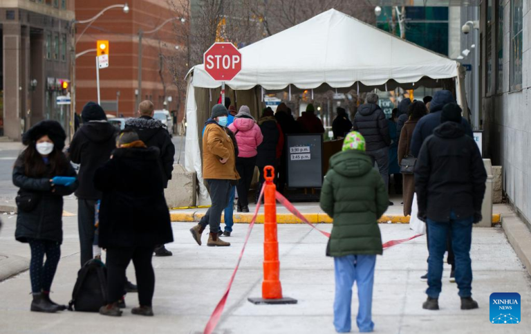 Canada reports record 20,699 COVID-19 cases in one day