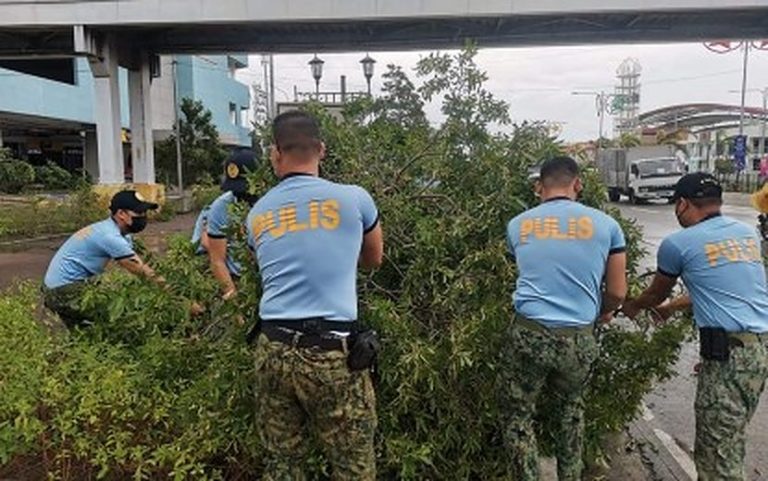 PNP deploys personnel for ‘Odette’ relief, rehab efforts