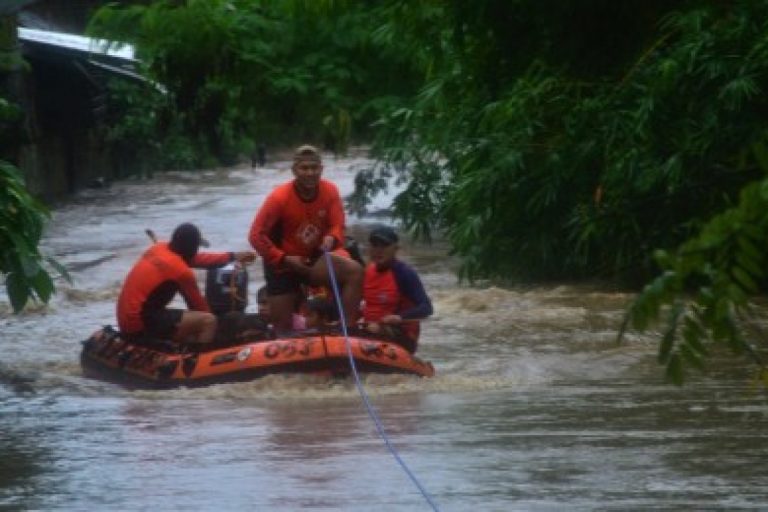 DOTr agencies intensify relief, rescue ops after ‘Odette’