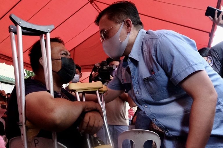 Various sectoral groups receive aid from Bong Go during his visit in Davao City: ‘Tuloy ang serbisyo. Tuloy ang malasakit’