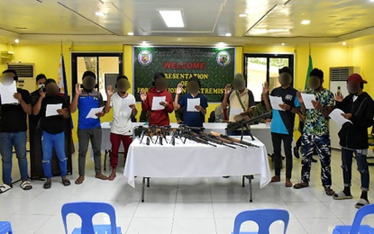 BIFF, DI extremists yield to Army in Central Mindanao