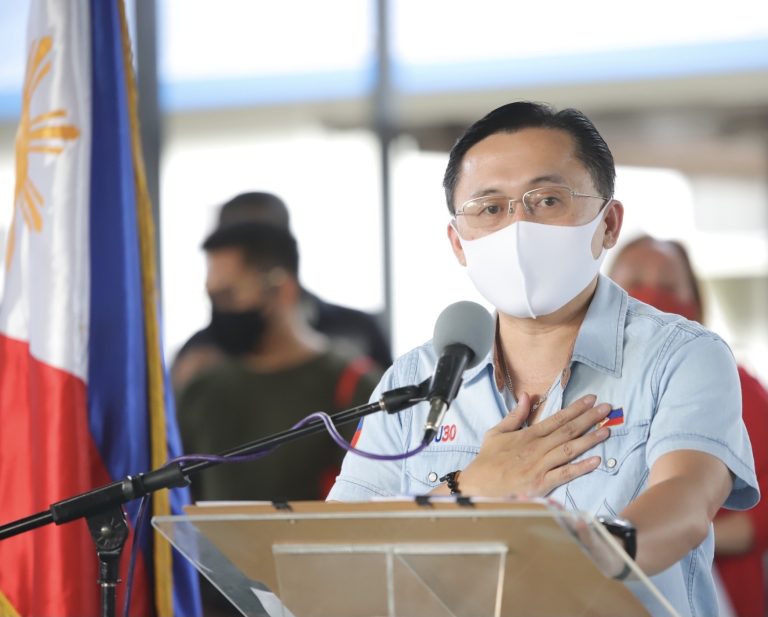 Bong Go aids hundreds of diarrhea outbreak victims in Caraga town, Davao Oriental