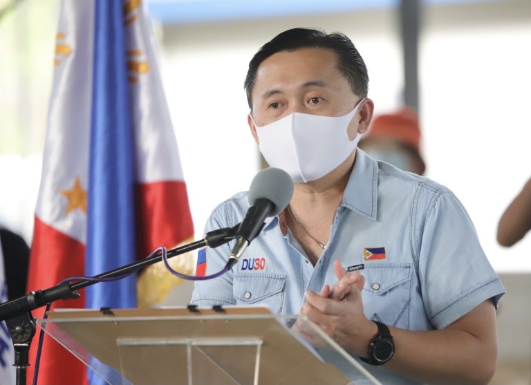 Bong Go provides emergency assistance to Valenzuela City fire victims
