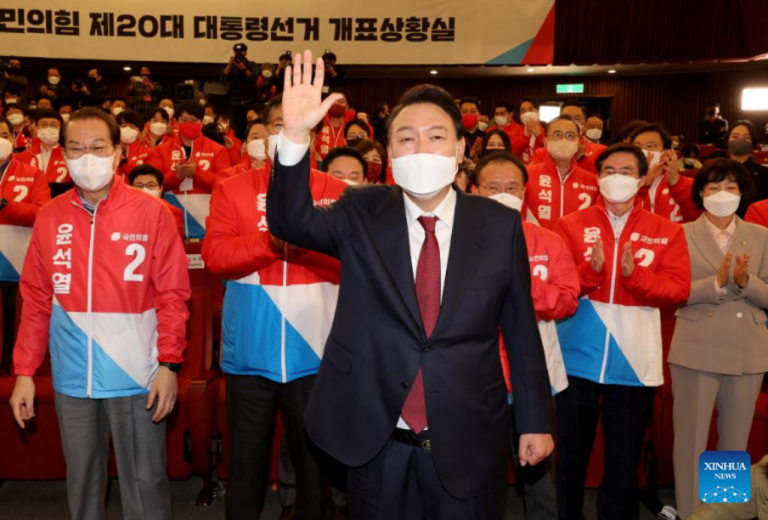 1st LD-Writethru: Yoon Suk-yeol of opposition party wins S.Korean presidential election
