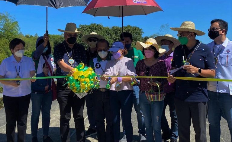 DAR turns over Php 14-M bridge in Tarlac