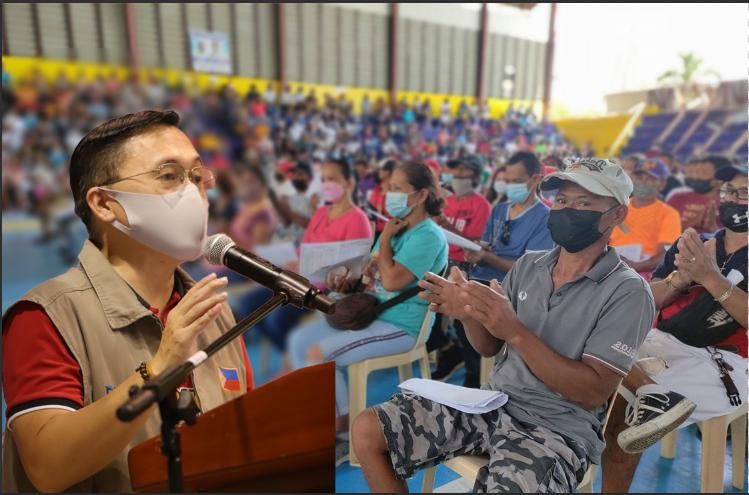 Sen. Bong Go at kanyang team, nagbigay tulong sa mga residente ng Tagbilaran City at Dauis, Bohol (SBG photo release)
