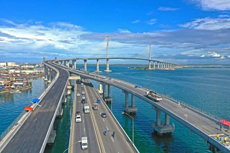 Duterte inaugurates CCLEX – new longest bridge in PH
