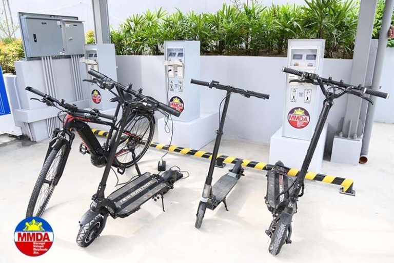 MMDA launches free solar charging for e-bikes, e-scooters amid high oil prices