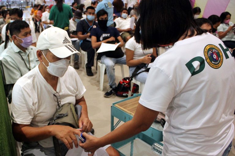 Metro Manila COVID-19 positivity rate rises slightly