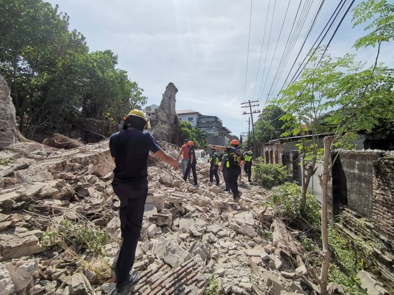 Over 1-k aftershocks recorded after 7.0 quake
