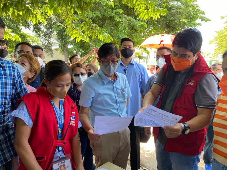 PBBM leads distribution of relief goods to quake victims