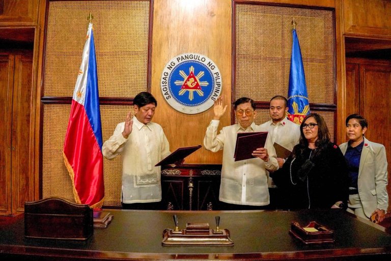 Enrile takes oath as Marcos Jr’s chief legal counsel