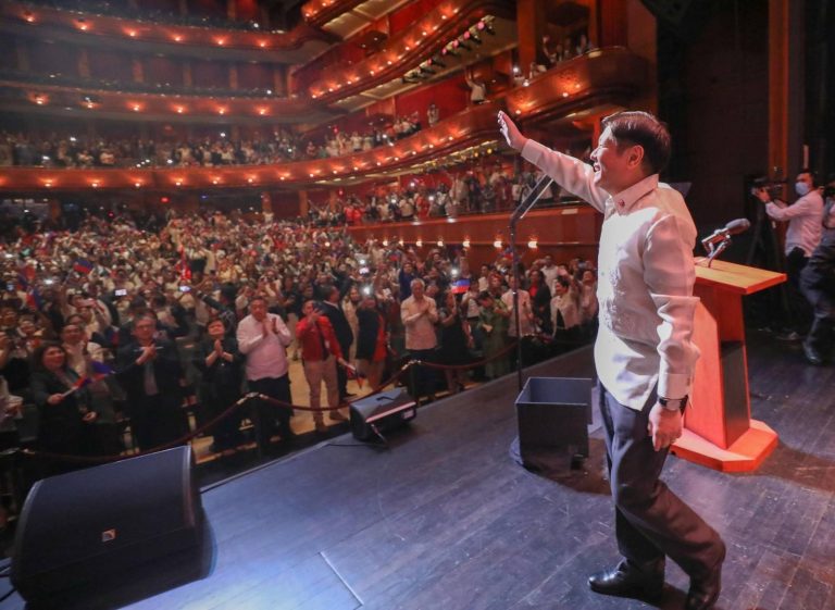 Marcos meets Filipino community in New York
