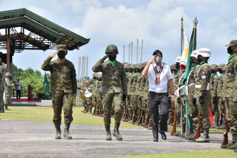 Pres. Marcos tells 6ID troops to keep upholding peace in Maguindanao visit