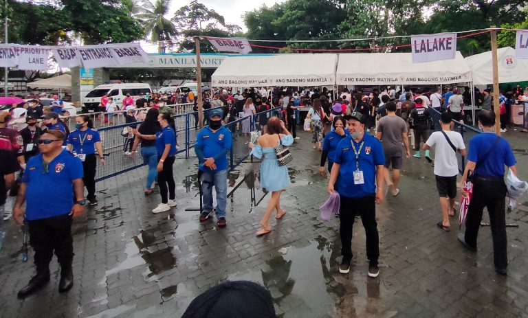 Manila North, South cemeteries reopen