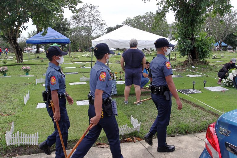PNP deploys 192-K cops, 5.7-K assistance desks to ensure ‘peaceful’ Undas