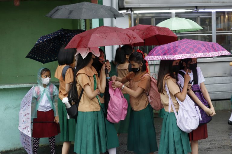 New law to allow students with unpaid tuition fees to take exam
