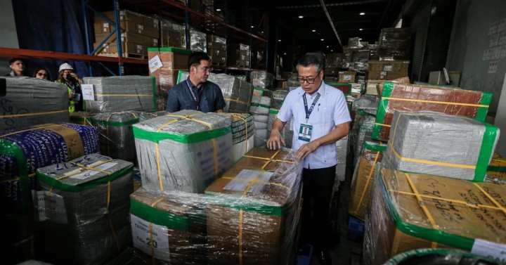 Tax exemption for OFWs’ ‘balikbayan’ box sought