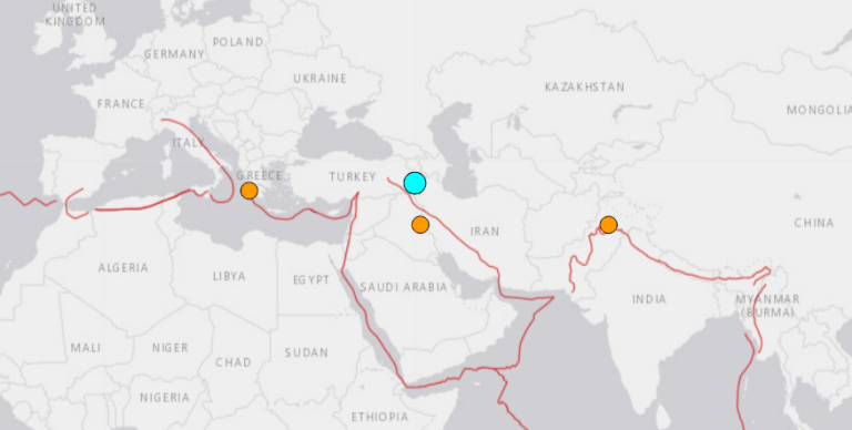 3 dead, more than 800 injured in Iran earthquake