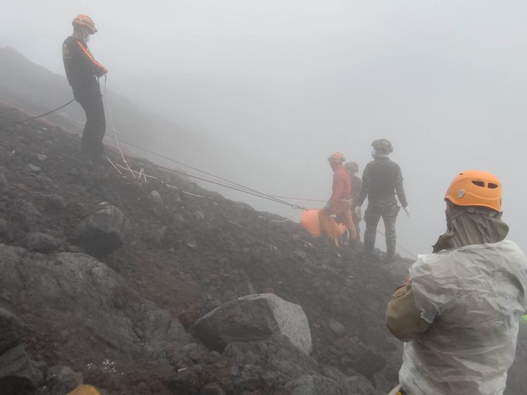 ‘Unfavorable weather’ hampers transport of Cessna 340 passengers’ remains