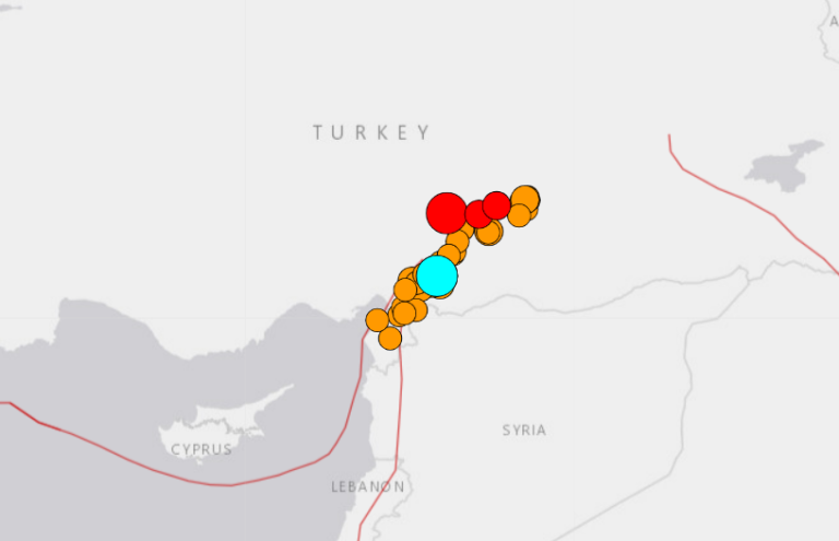 Powerful earthquake kills hundreds in Turkey, Syria