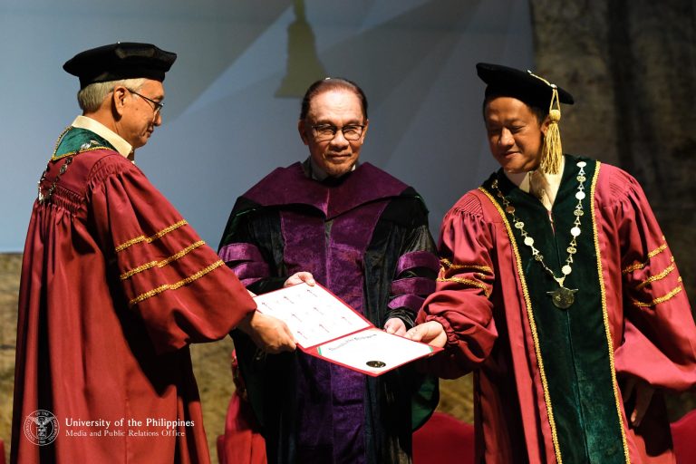 UP confers honorary degree to Malaysian PM Ibrahim