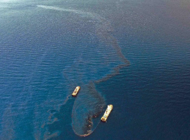 Oriental Mindoro oil spill could last for decades if not contained — expert