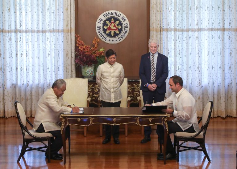 Marcos: Gov’t diligent in finishing North-South Commuter Railway project