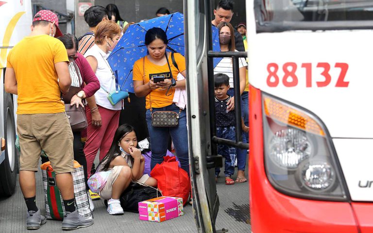 More Filipinos support cha-cha; many unfamiliar about the Constitution – survey
