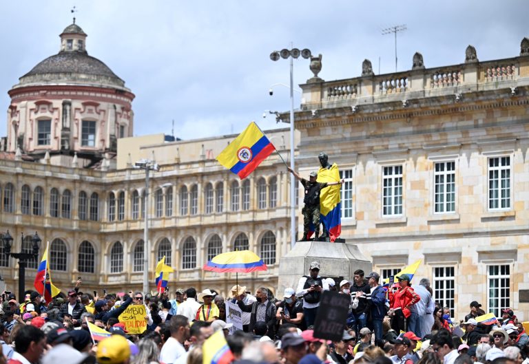 Thousands of Colombians protest against president