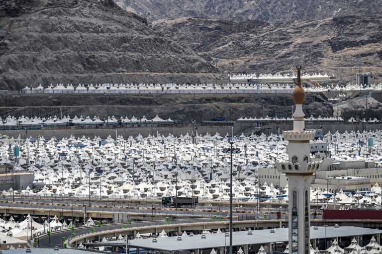 Millions head to Mecca for huge hajj in Saudi heat