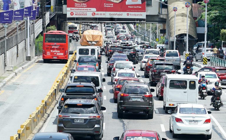 Nearly 500,000 vehicles traversed EDSA on May 22