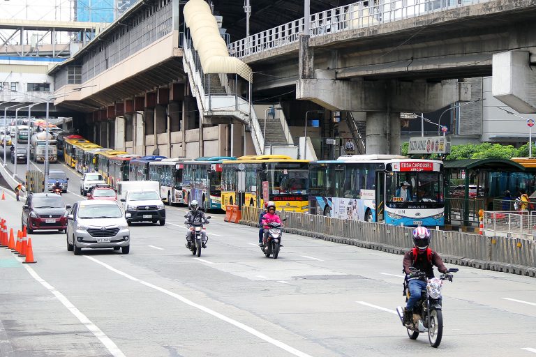 Metro Manila at ‘moderate risk’ for COVID-19