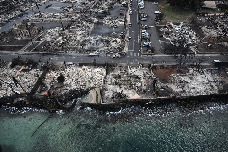 Hawaii wildfire toll tops 100