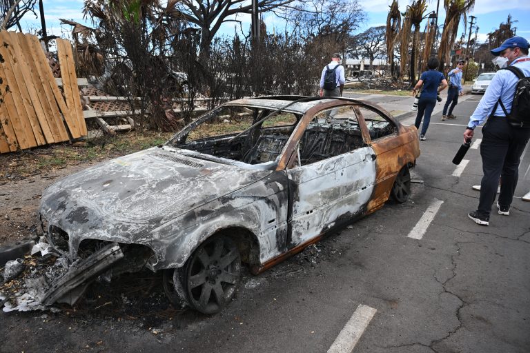 At least 1,100 missing after Hawaii fires
