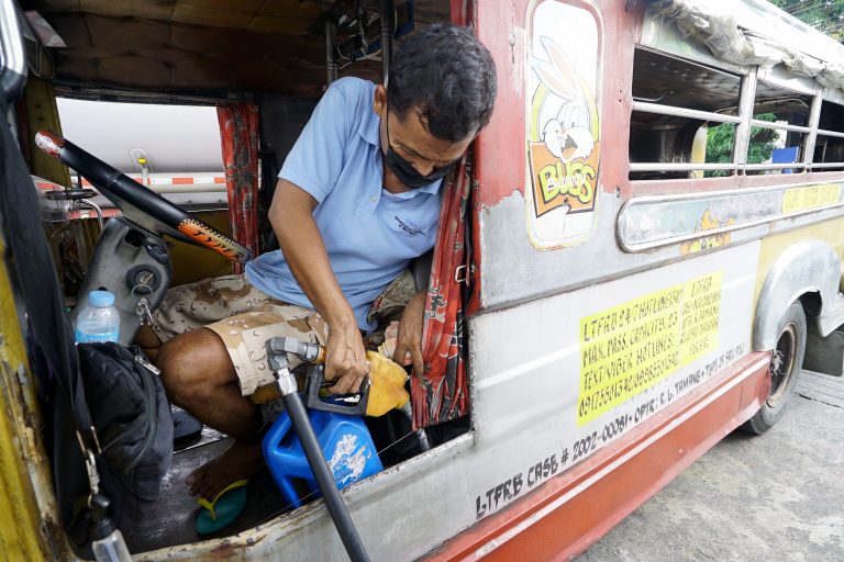 LTFRB studying transport groups’ petition of P2 fare hike